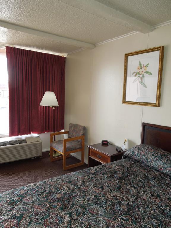 Sunshine Inn & Suites Virginia Beach Eksteriør billede