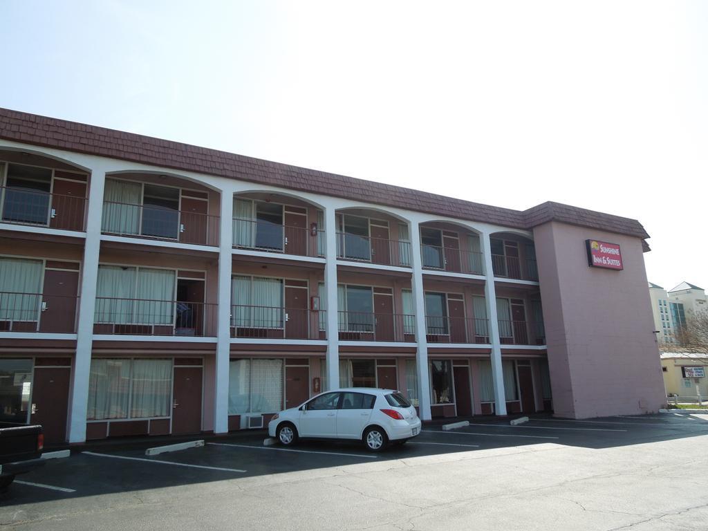 Sunshine Inn & Suites Virginia Beach Eksteriør billede